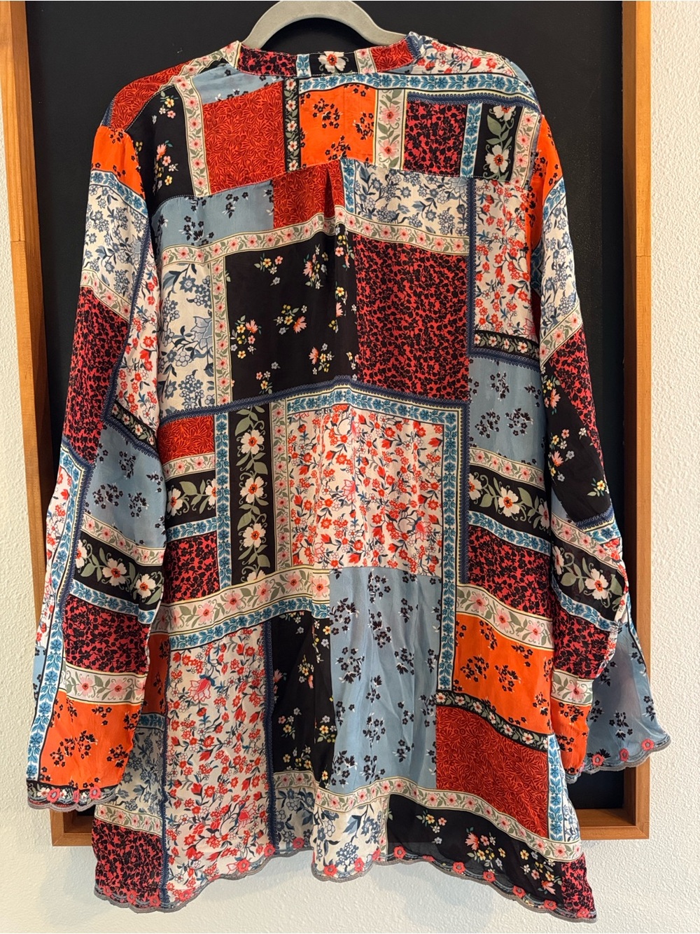 Johnny Was floral bohemian tunic - Picture 3 of 6